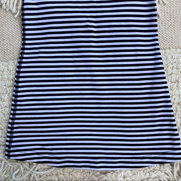 LULULEMON black and white Classic stripe Cool Racerback tank top 2 - Picture 3 of 9